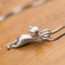 Tiny Cute Hanging Cat Necklace - Smart Pets Nation